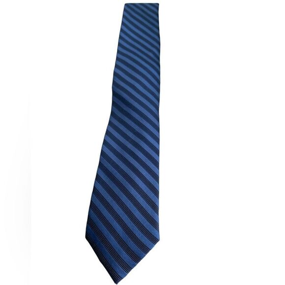 AWEARNESS Kenneth Cole blue stripe 100 % silk  length 29 inches - Picture 1 of 6